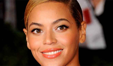Joss Stone’s kidnappers also named Beyonce and Girls Aloud in dark diary